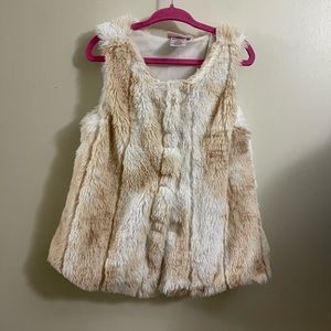 Toddler girl Faux Fur Adorable Vest size 3T